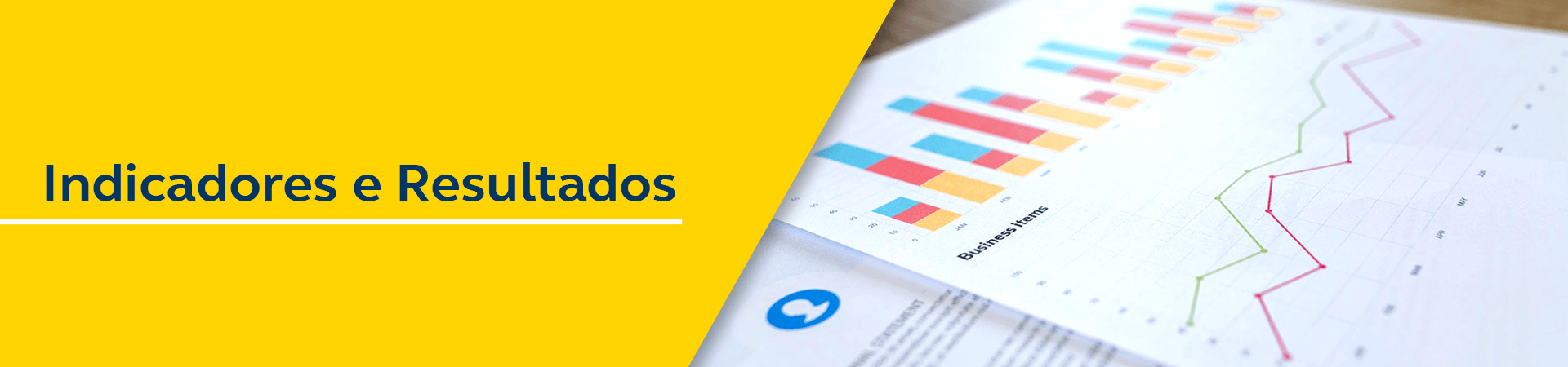 Indicadores e Resultados - Folhas brancas com gráficos e informações estatísticas.