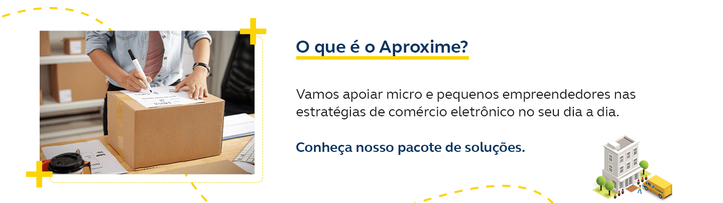 Cliente de contrato dos Correios preenchendo mais um encomenda