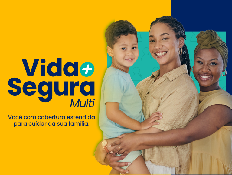 Vida Multi - Duas mulheres, uma negra e uma branca, se abraçam e no colo de uma delas seguram um criança. Os três sorriem olhando para frente